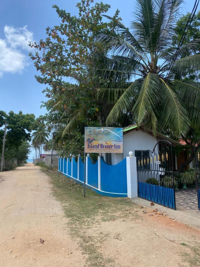 Island Breeze Inn Nilaveli Buitenkant foto