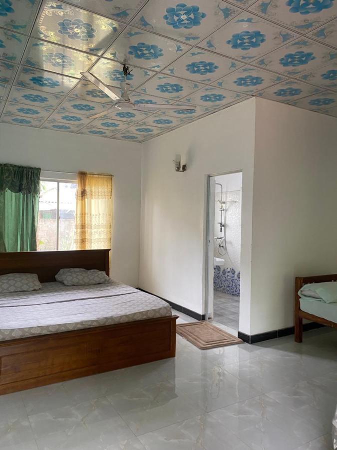 Island Breeze Inn Nilaveli Buitenkant foto