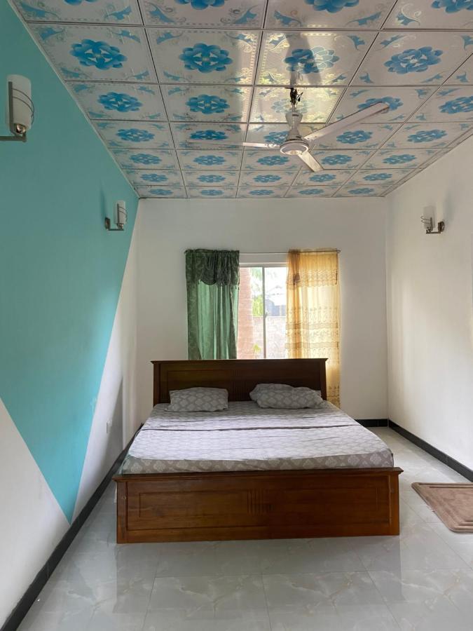 Island Breeze Inn Nilaveli Buitenkant foto
