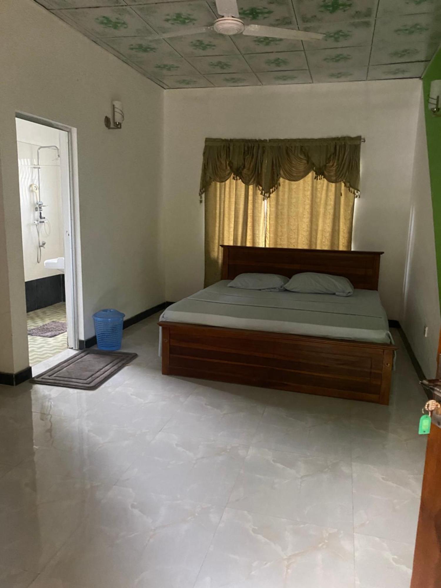 Island Breeze Inn Nilaveli Buitenkant foto
